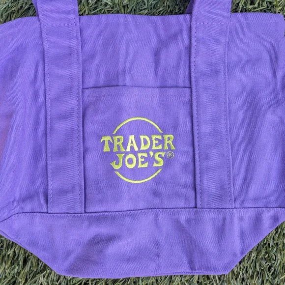 NEW Trader Joe's Reusable Halloween Mini Tote Bags Set: Limited Edition - Picture 3 of 6